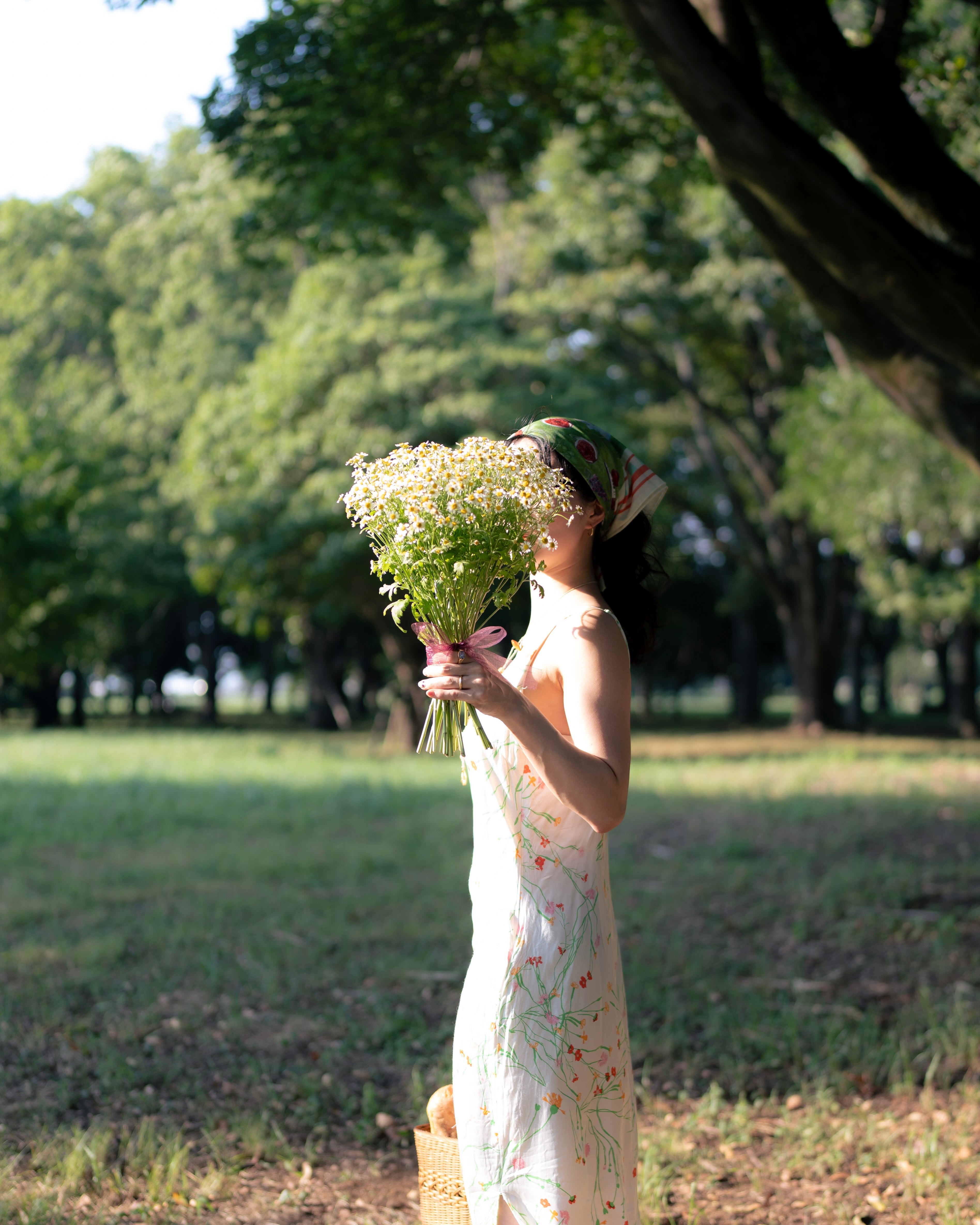 WHITE ROSE SIGNATURE｜白バラの花束・一種類のブーケ｜VOJAM florist
